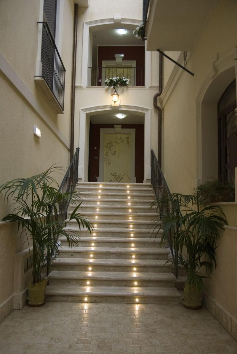 Palazzo Reginella Aparthotel Бовалино Марина Екстериор снимка