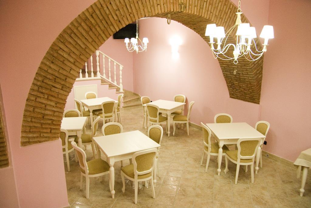 Palazzo Reginella Aparthotel Бовалино Марина Екстериор снимка